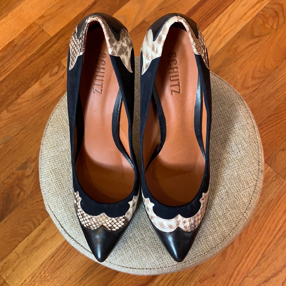 Gorgeous spike heels!